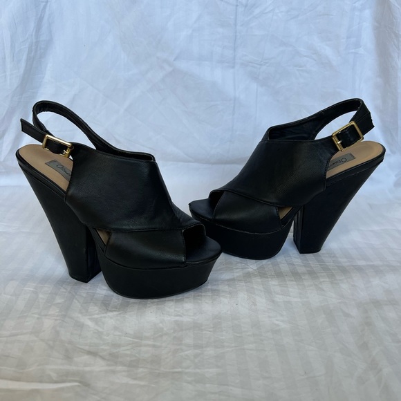 Olsenboye Heels - Picture 2 of 5